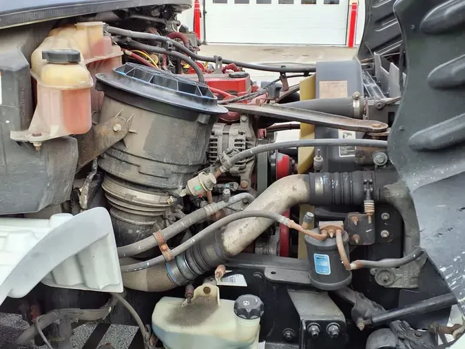 2019 FREIGHTLINER/MERCEDES M2 106