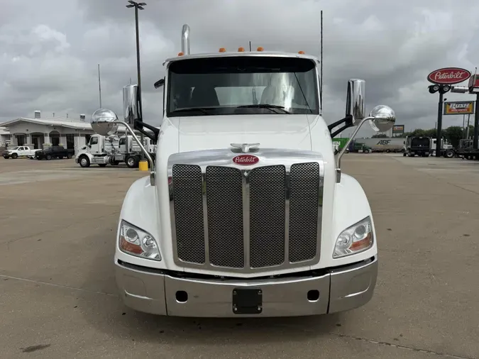 2021 Peterbilt 579a2319285f4c350bf0af95393a99b6a2d