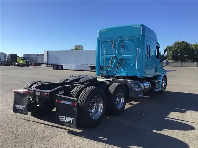 2022 FREIGHTLINER CASCADIA