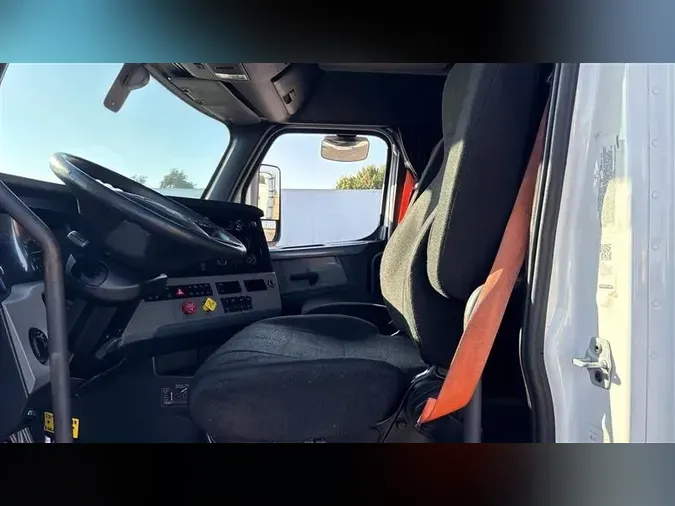 2019 FREIGHTLINER CA116a236afb193944508498a74b169f5055b