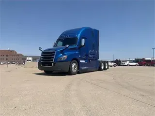 2022 FREIGHTLINER CASCADIA 126