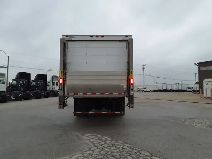 2019 FREIGHTLINER/MERCEDES M2 106