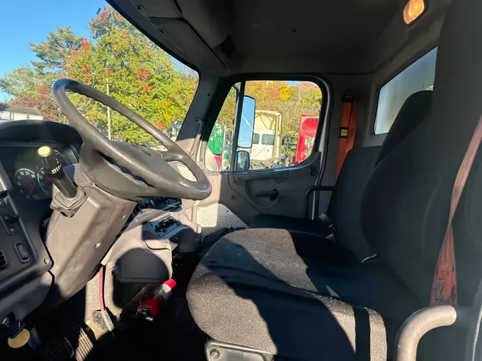 2018 FREIGHTLINER/MERCEDES M2 106a2394eb10d1bab3cb4e8f933dbcb02b6