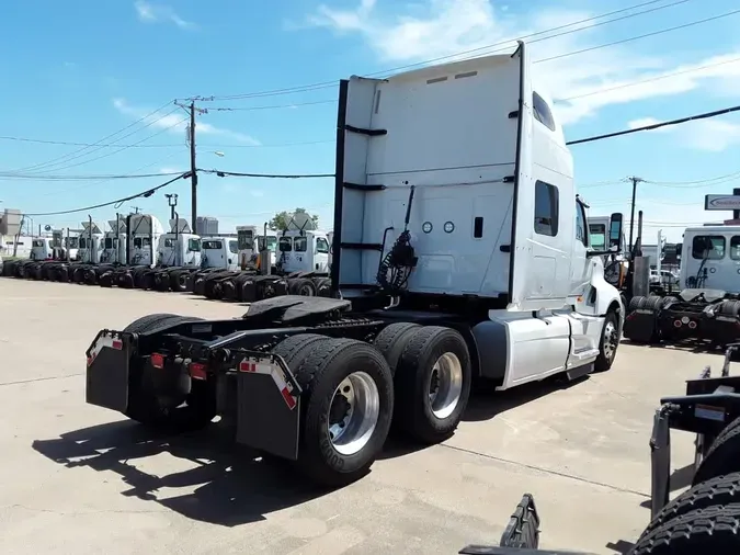 2020 NAVISTAR INTERNATIONAL LT625 SLPR CAB