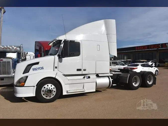2013 VOLVO VNL64T630a23c6c7b6d927d23e67a2db035a93af2