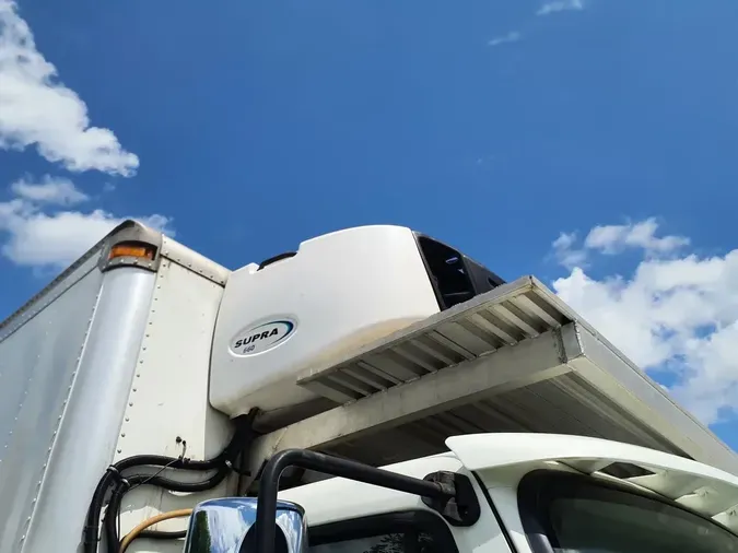 2017 FREIGHTLINER M2 106