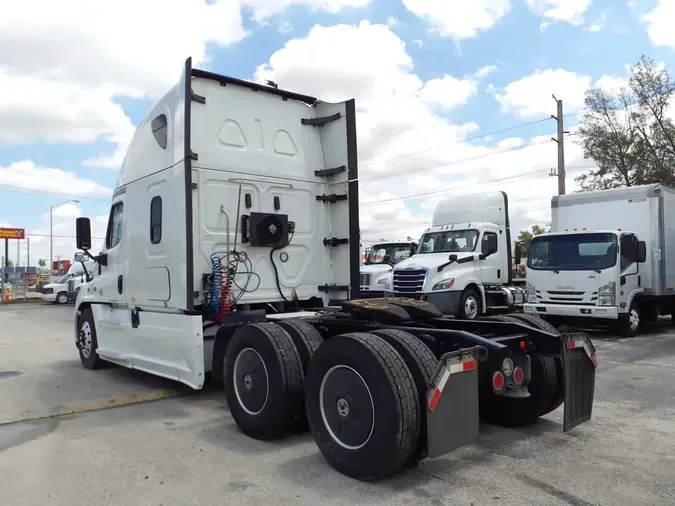 2019 FREIGHTLINER CASCADIA 125