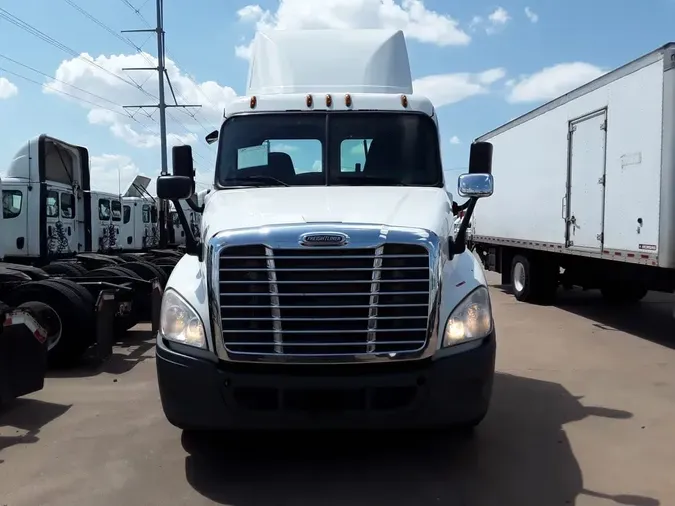 2016 FREIGHTLINER CASCADIA 125