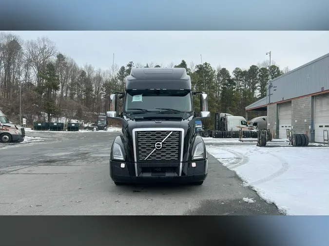 2023 Volvo VNL860