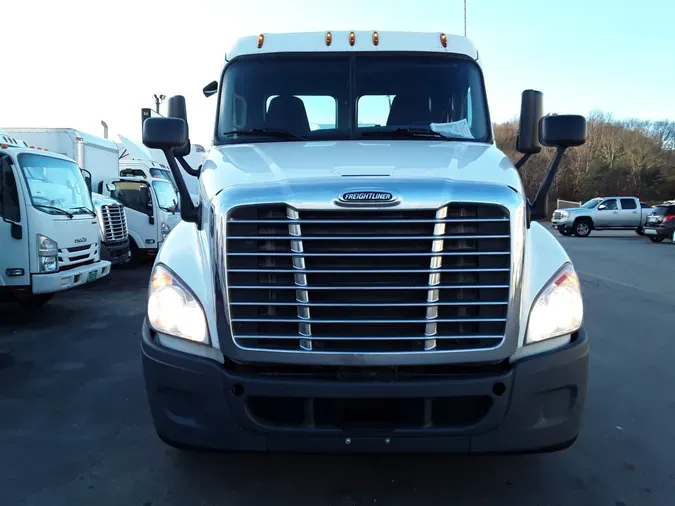 2016 FREIGHTLINER/MERCEDES CASCADIA 125