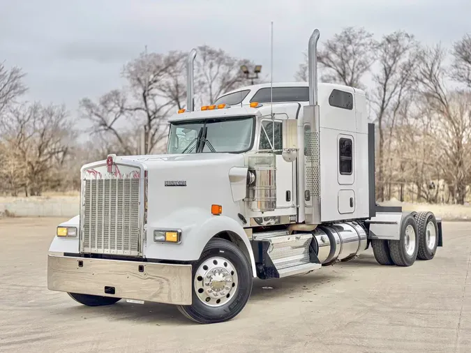 2021 KENWORTH W900L