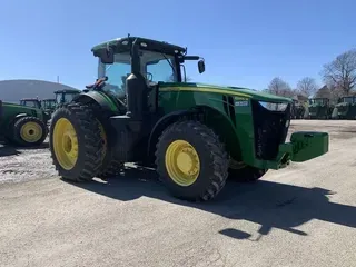 2016 John Deere 8245R
