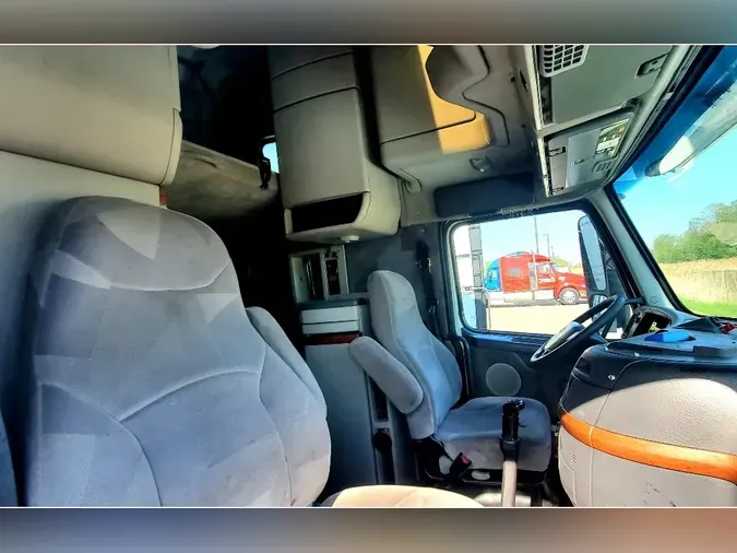 2006 VOLVO VNL64T670