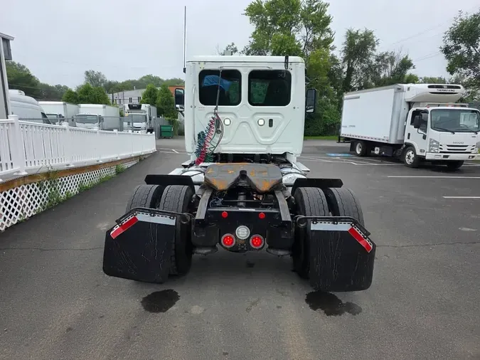 2020 FREIGHTLINER/MERCEDES CASCADIA 113