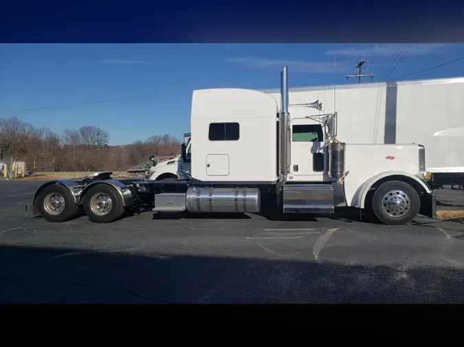 2024 Peterbilt 389