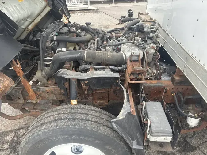 2018 ISUZU NPR HD