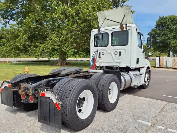 2019 FREIGHTLINER NEW CASCADIA PX12664