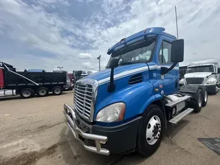 2015 FREIGHTLINER CASCADIA 113