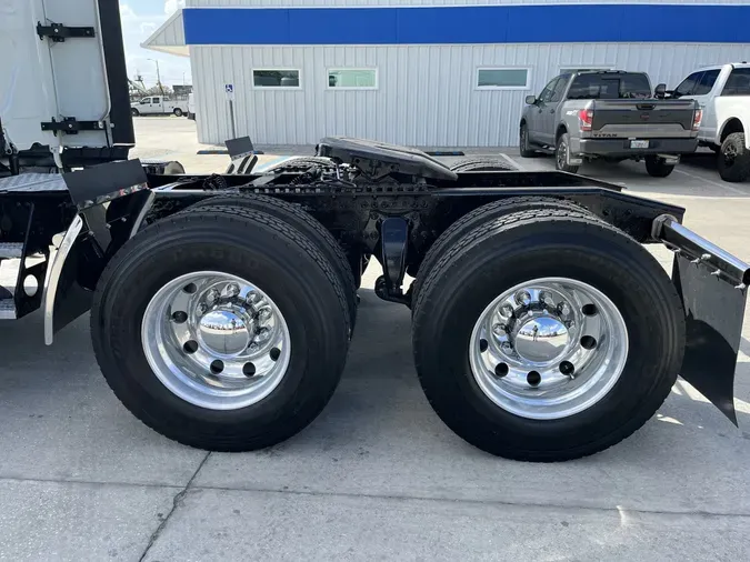 2018 Freightliner Cascadia 126