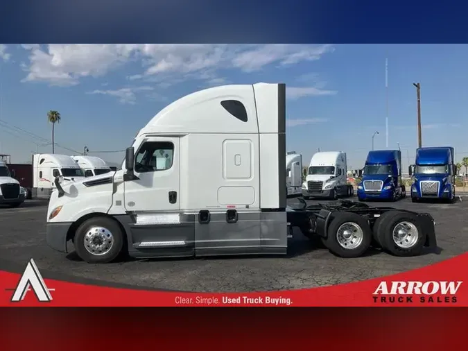 2020 FREIGHTLINER CA126