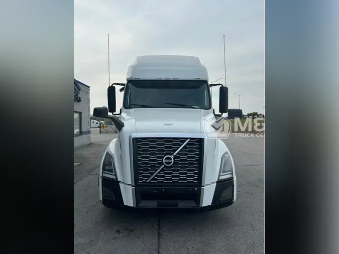 2022 VOLVO VNL64T760