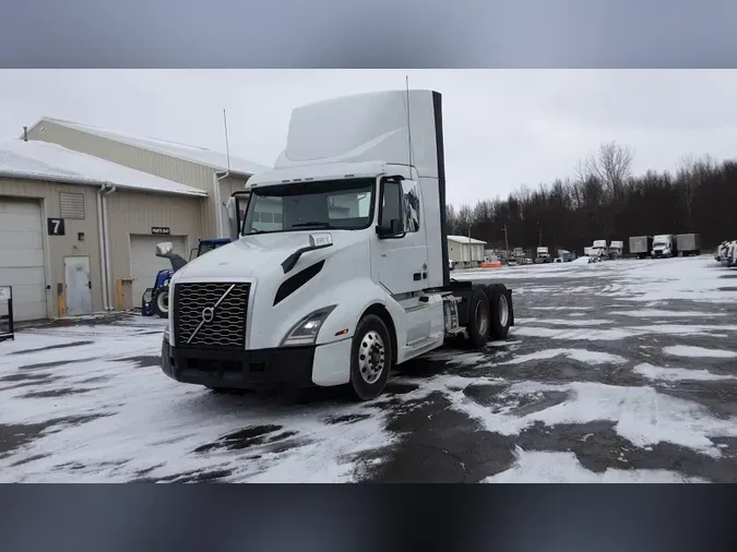 2019 Volvo VNL300