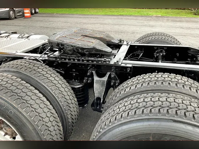 2019 INT LT625 6x4