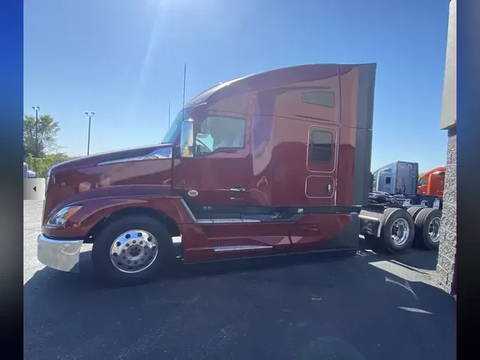 2025 Kenworth T680