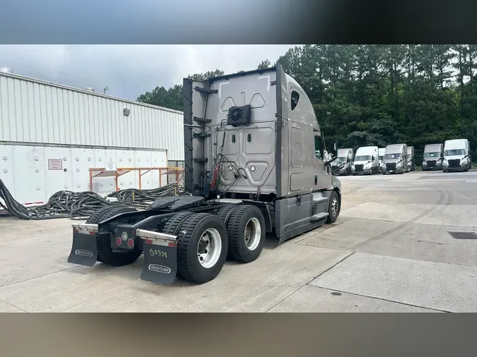 2022 Freightliner Cascadia