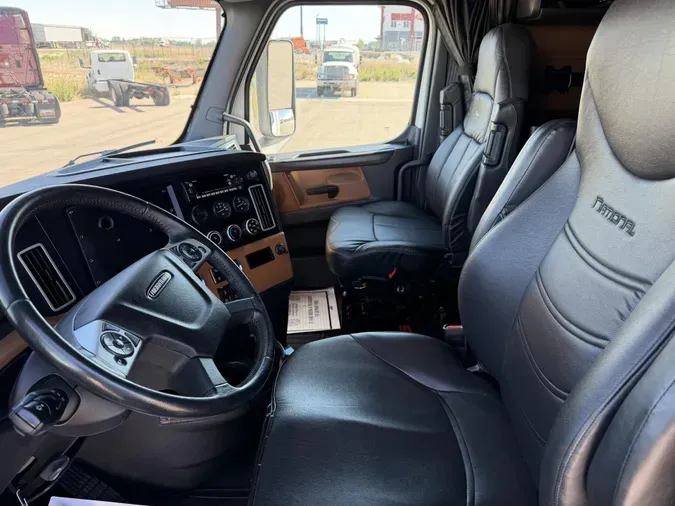2023 Freightliner Cascadia