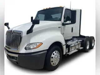 2020 International LT625