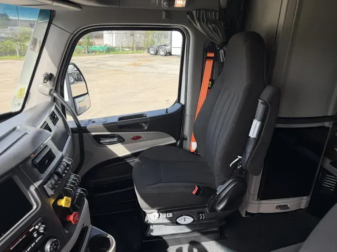 2022 Peterbilt 579