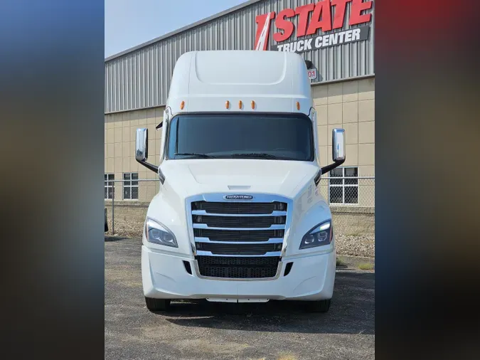 2025 Freightliner New Cascadia