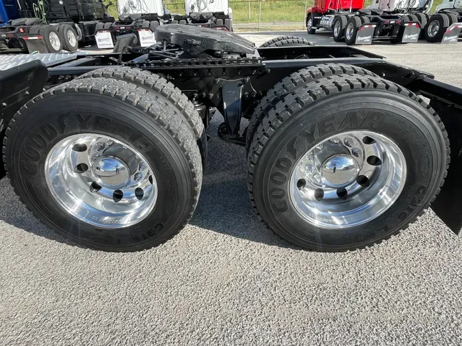 2017 FREIGHTLINER CASCADIA 125