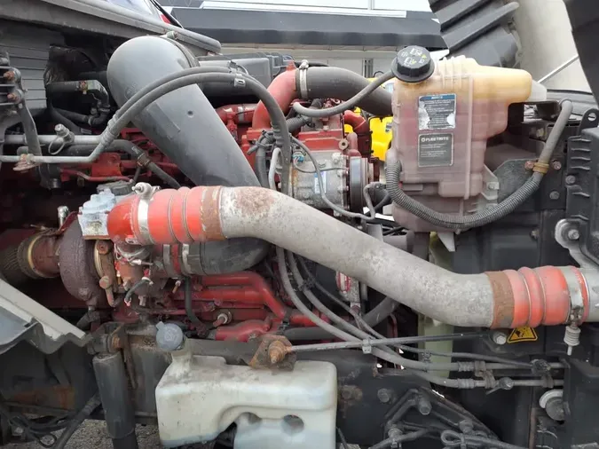 2021 NAVISTAR INTERNATIONAL LT625 DAYCAB S/A