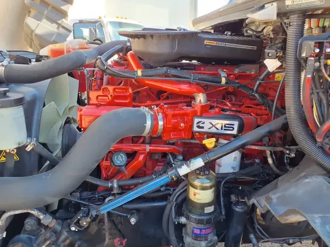 2021 NAVISTAR INTERNATIONAL LT625 DAYCAB S/A