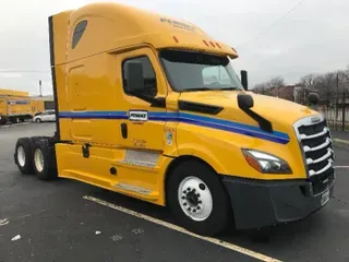 2019 FREIGHTLINER T12664ST