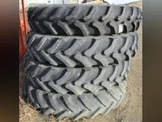 2019 Case IH 380/90R46