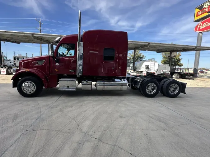 2022 Peterbilt 567