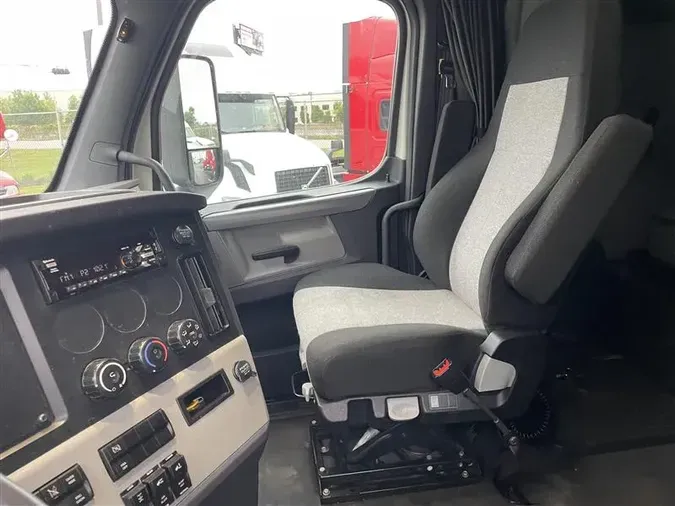 2020 FREIGHTLINER CA126