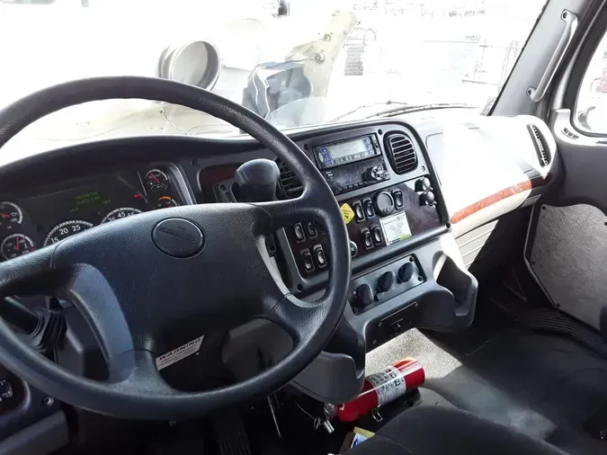 2019 FREIGHTLINER/MERCEDES M2 106a278637be362d4bfa3f9c53f45bf0656