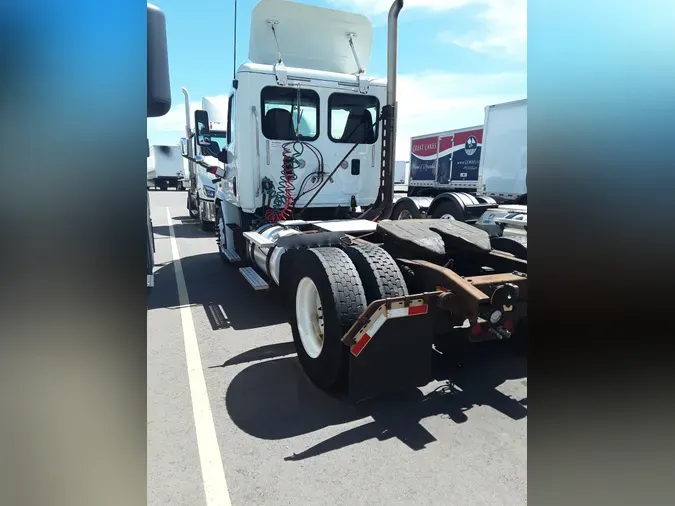 2014 FREIGHTLINER/MERCEDES CASCADIA 113