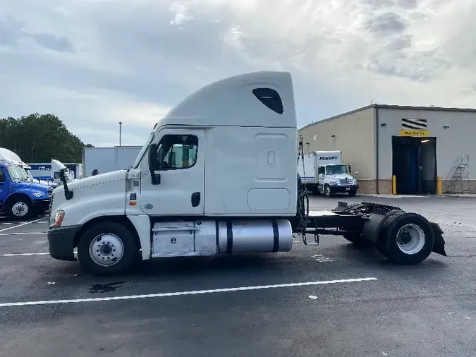 2018 Freightliner X12542ST