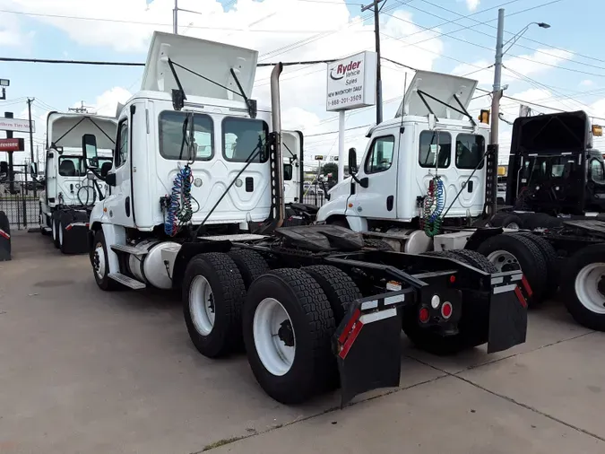 2016 FREIGHTLINER/MERCEDES CASCADIA 125