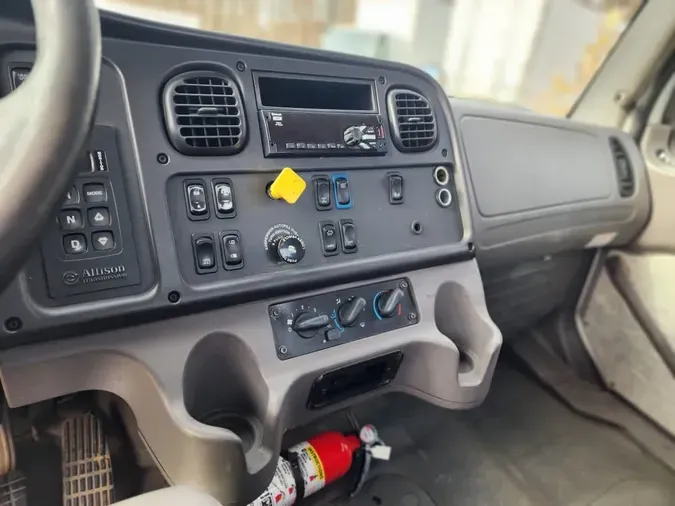 2019 FREIGHTLINER/MERCEDES M2 106a27e40165f065339fc8edb109d3eb273