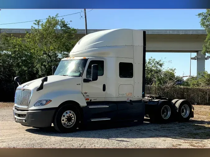 2022 INT LT625 6x4