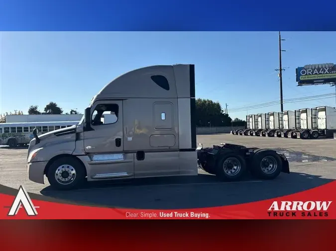 2020 FREIGHTLINER CASCADEVO1