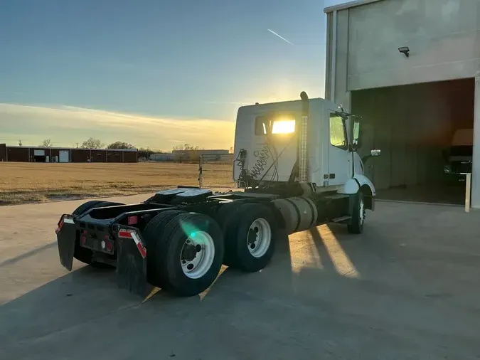 2019 VOLVO VNL64TRACTORa2805f3e9d1190b8048b29ac72d2ba45