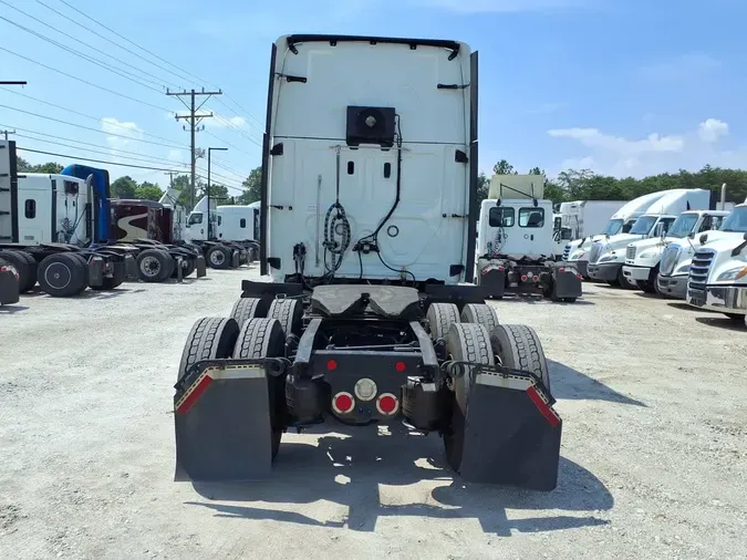 2020 FREIGHTLINER CASCADIA 125
