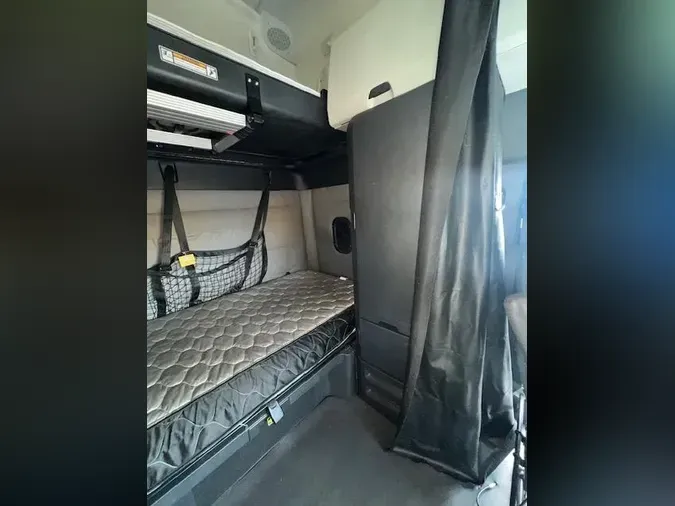 2020 Freightliner Cascadia